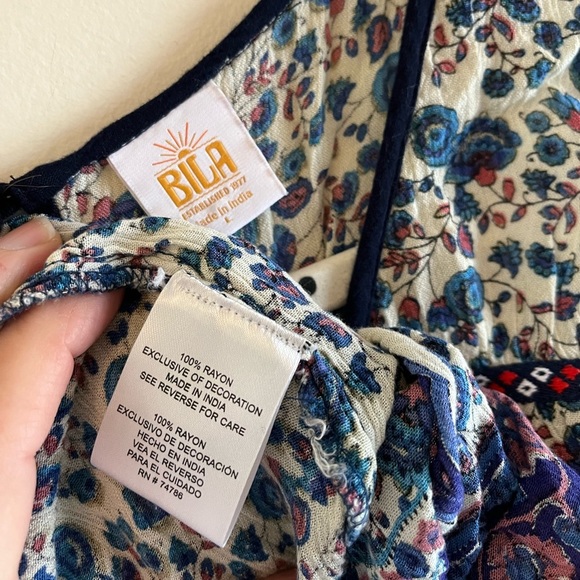 4/$15 Bica Boho Beach Cover-up Blue floral Rayon Women's L - Picture 6 of 12